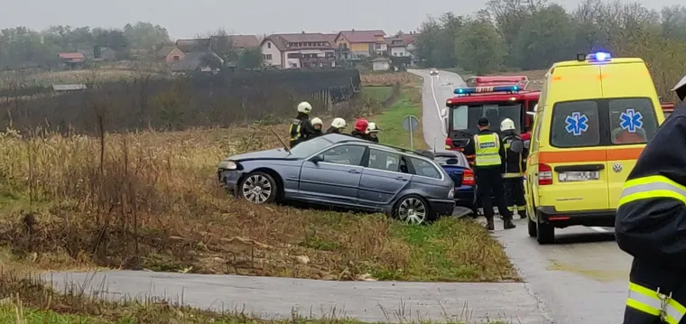 Te&scaron;ka nesreća u Međimurju: Frontalni sudar dva automobila