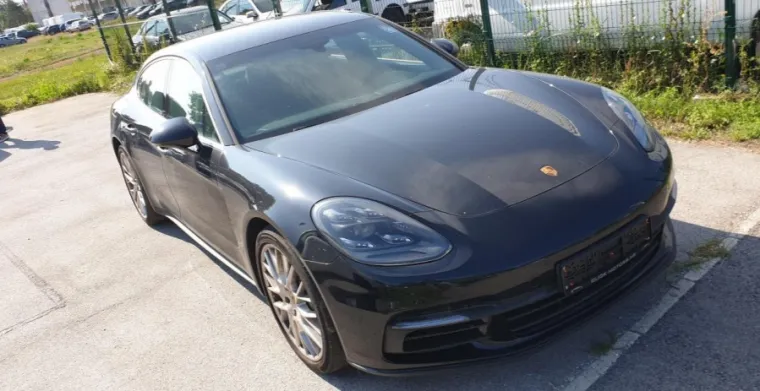 Godina proizvodnje mu je 2016.Pre&scaron;ao je 30.304 kilometara. Početna cijena mu je milijun i 86 tisuća kuna. Jamčevina iznosi 100 tisuća kuna.