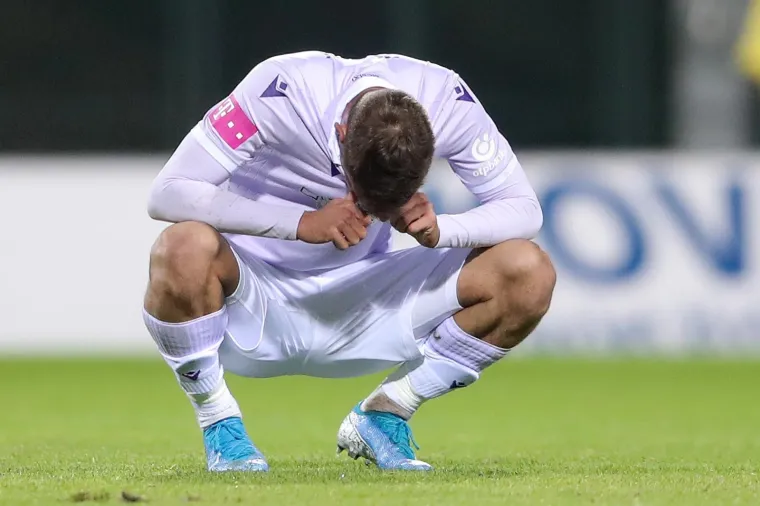 TUGA I JAD NA LICIMA HAJDUKOVACA: Pogledajte očaj Burićevih nogometa&scaron;a; Ovo govori - sve!