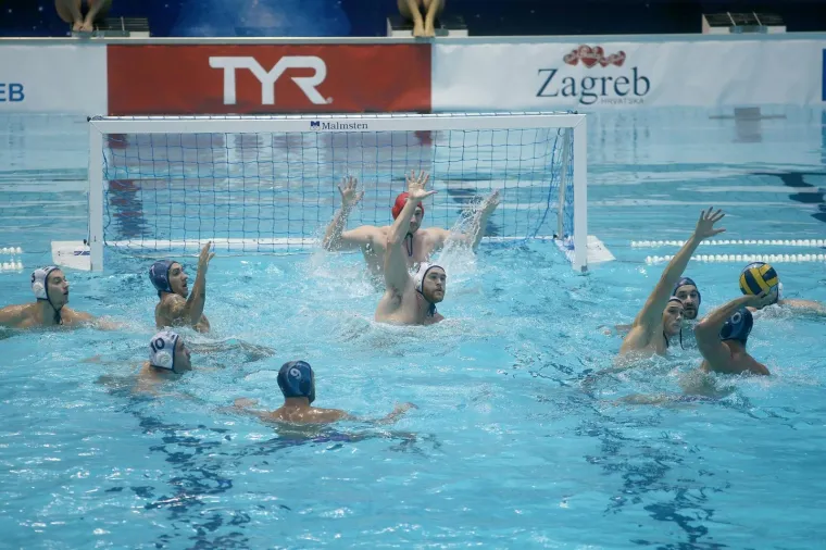 JAKI I BOGATI PRO RECCO ZAUSTAVLJEN U ZAGREBU I TO NA KAKAV NAČIN: Ma gasi sve nakon ovog