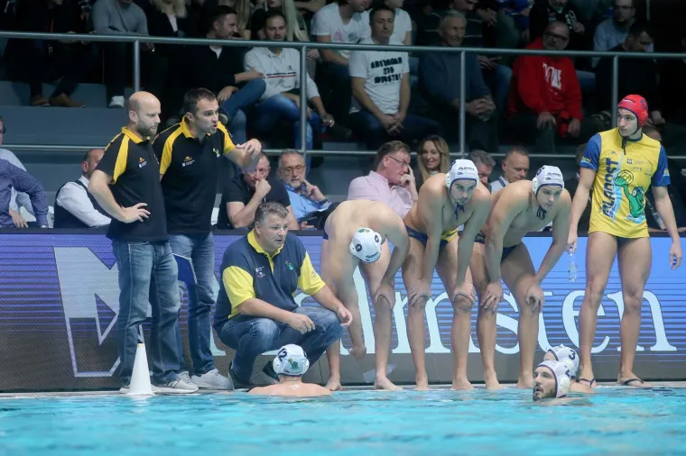 JAKI I BOGATI PRO RECCO ZAUSTAVLJEN U ZAGREBU I TO NA KAKAV NAČIN: Ma gasi sve nakon ovog