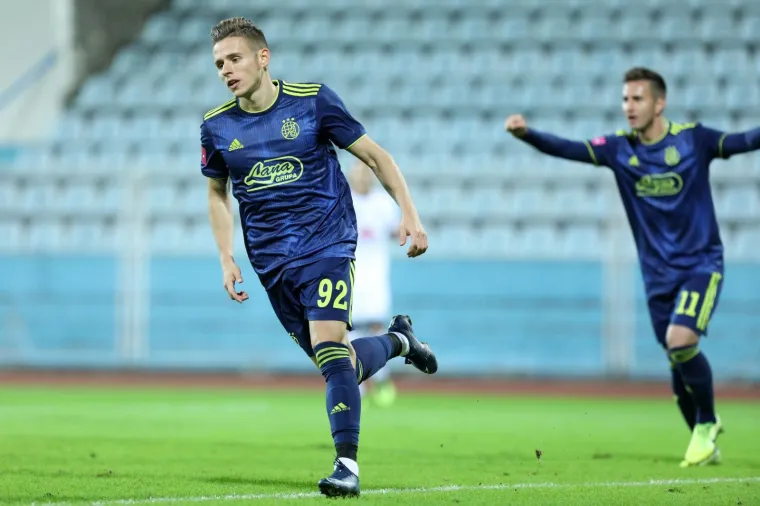 DINAMO NA KANTRIDI UČI OPATIJU IGRATI NOGOMET: Modri nemaju milosti prema niželiga&scaron;u