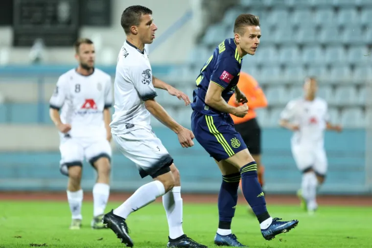 DINAMO NA KANTRIDI UČI OPATIJU IGRATI NOGOMET: Modri nemaju milosti prema niželiga&scaron;u