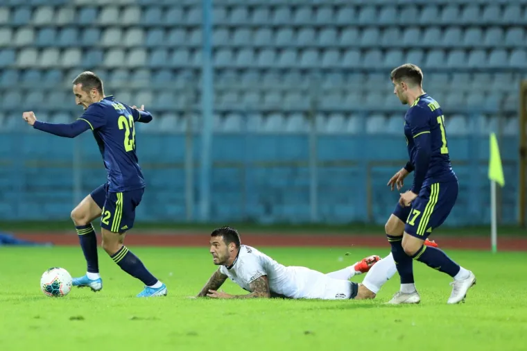 DINAMO NA KANTRIDI UČI OPATIJU IGRATI NOGOMET: Modri nemaju milosti prema niželiga&scaron;u