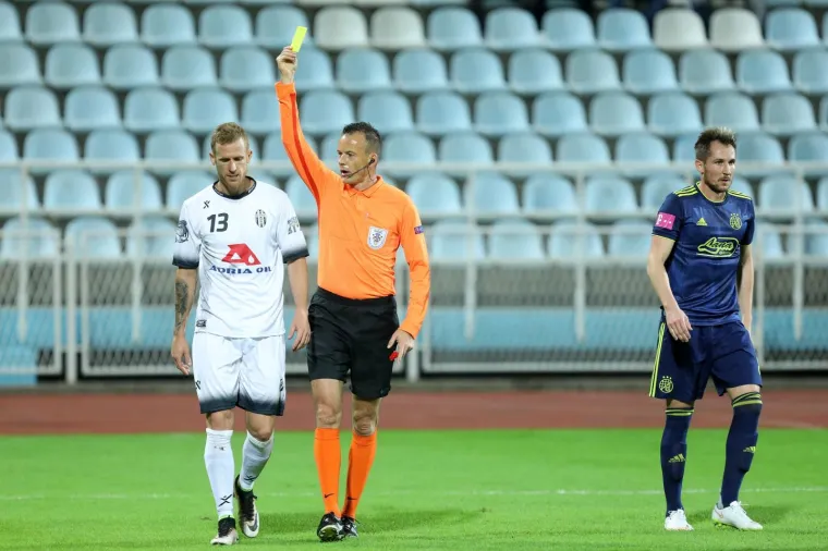 DINAMO NA KANTRIDI UČI OPATIJU IGRATI NOGOMET: Modri nemaju milosti prema niželiga&scaron;u