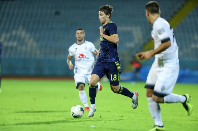 DINAMO NA KANTRIDI UČI OPATIJU IGRATI NOGOMET: Modri nemaju milosti prema niželiga&scaron;u