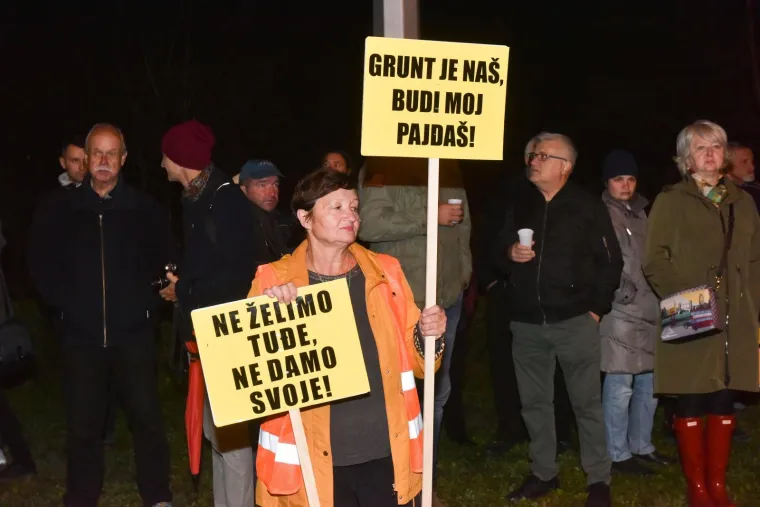 OBITELJ MARŠANIĆ PRIREDILA LJETO NA OKRETIŠTU TRAMVAJA PREČKO: Pogledajte je li bilo bolje nego na Savi