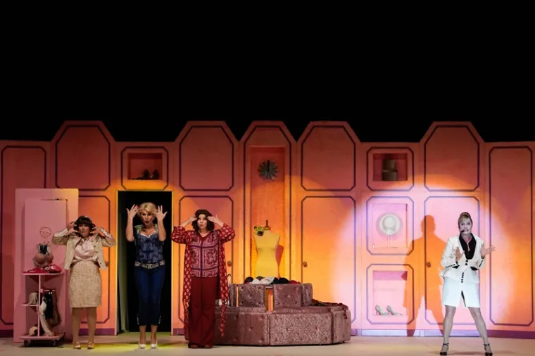 Zagrepčani ludi za Menopauzom! Dodani novi datumi 7.11. i 10.11.