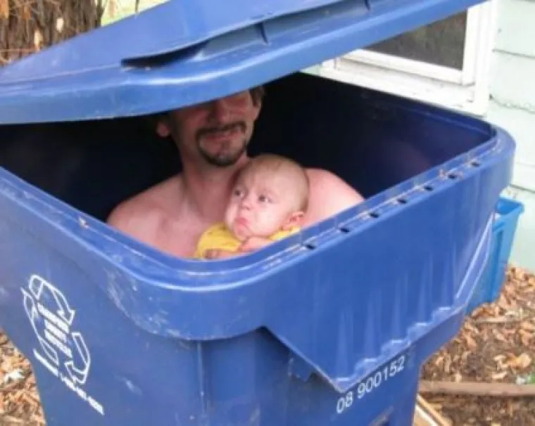 Bitno da je klincima dobro: Urnebesne slike koje pokazuju za&scaron;to nije dobro tatu ostaviti samog s djecom