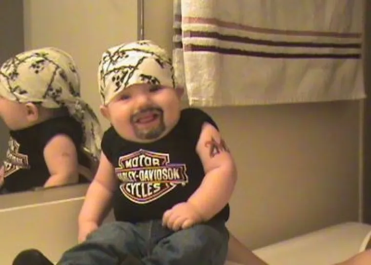 Bitno da je klincima dobro: Urnebesne slike koje pokazuju za&scaron;to nije dobro tatu ostaviti samog s djecom