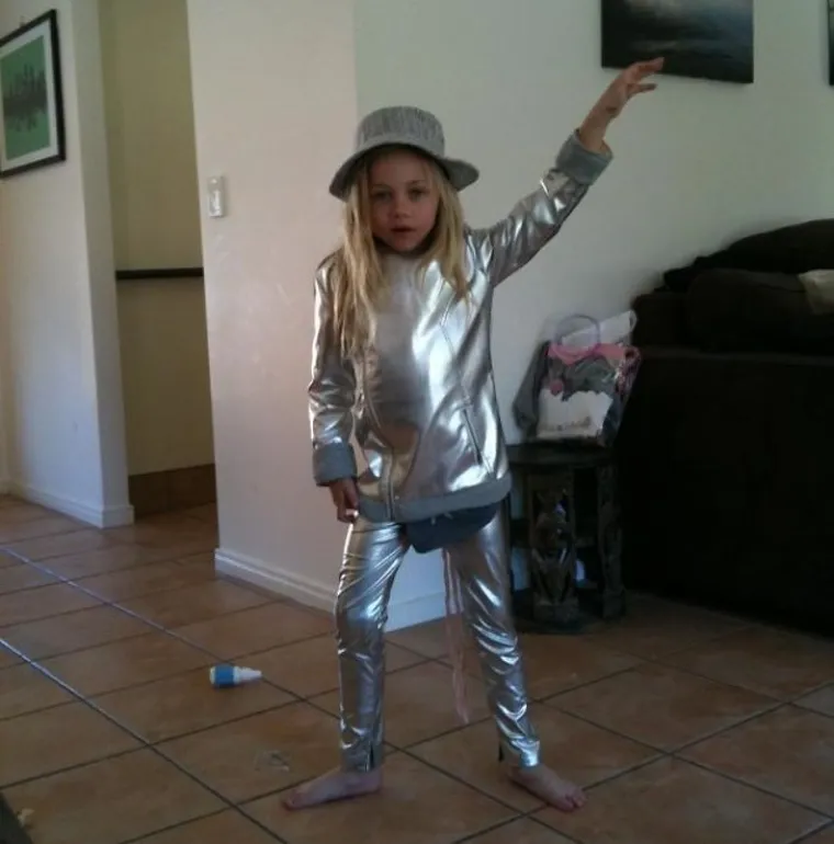 DOKAZ DA TATE NE SMIJU OSTATI NASAMO S DJECOM: Ovi imaju nešto drugačiju ideju roditeljstva, ali klinci se ne bune