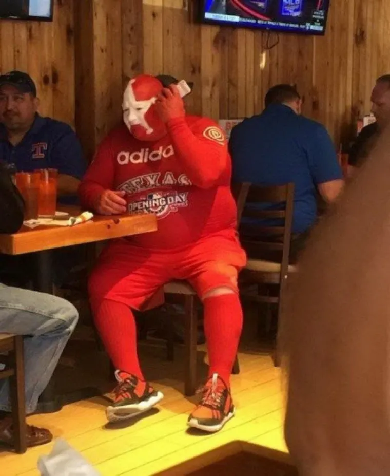 NISMO SIGURNI JE LI IZA NJIH BURAN VIKEND ILI SU SAMO POLUDJELI: Povukli pomalo čudne poteze, a mi umiremo do smijeha