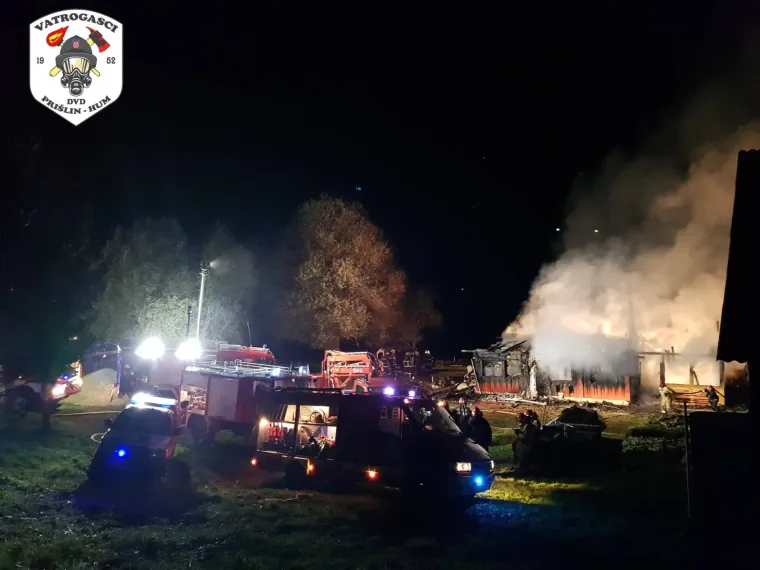 U sinoćnjem požaru u Malom Taboru, u potpunosti je izgorila drvena kuća u vlasni&scaron;tvu 58-godi&scaron;njeg Z.K.