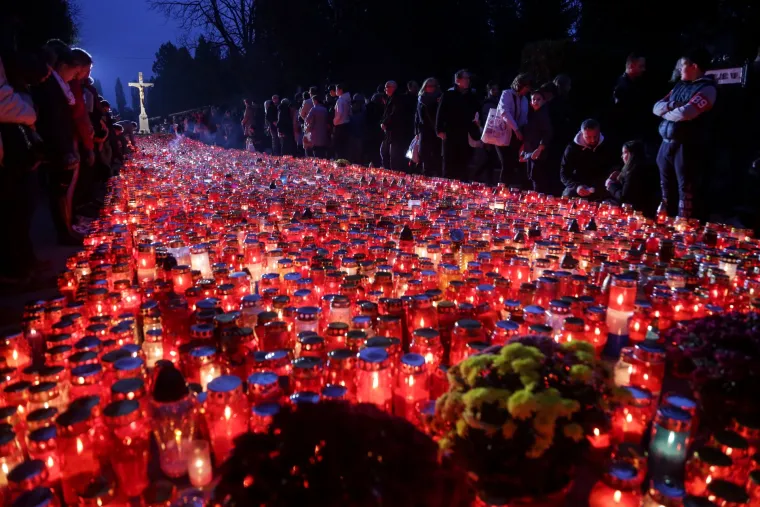 U spomen na najmilije: Prekrasne fotografije groblja diljem Hrvatske ostavit će vas bez daha