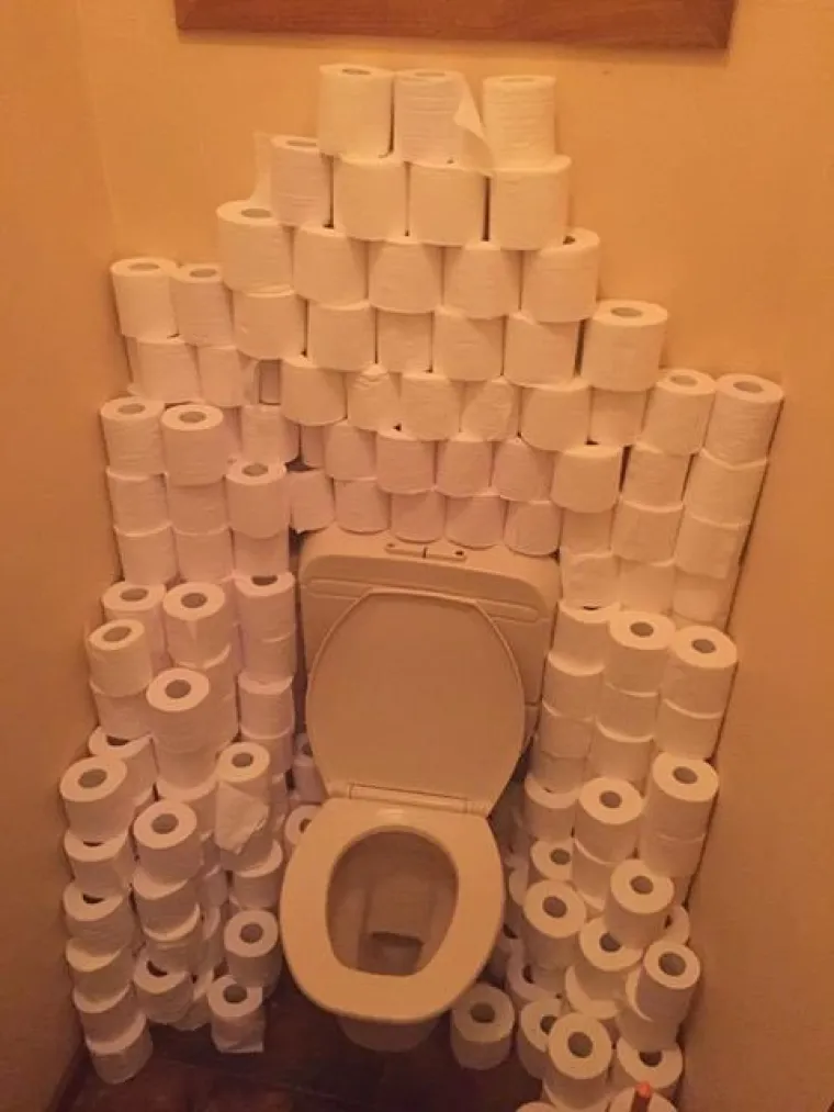 OZBILJNO POREMEĆENI ZAHODI: Savr&scaron;eno su uredni, ali ćete i dalje razmisliti je li vam ba&scaron; toliko sila