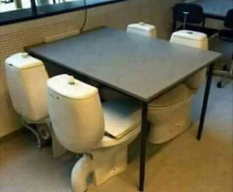 OZBILJNO POREMEĆENI ZAHODI: Savr&scaron;eno su uredni, ali ćete i dalje razmisliti je li vam ba&scaron; toliko sila