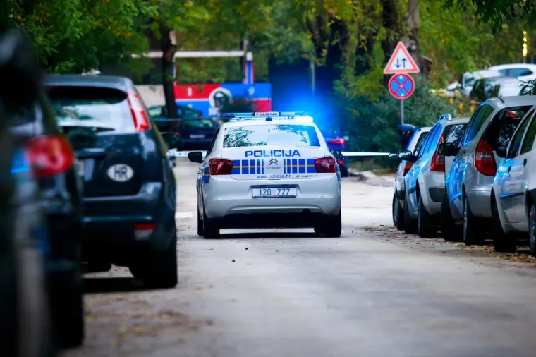 Pucnjava u Splitu u blizini osnovne &scaron;kole: S motora poku&scaron;ao izre&scaron;etati poznatog dilera