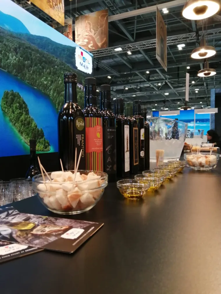 Pogledajte kako su se Hrvatska i druge zemlje predstavile na sajmu turizma u Londonu