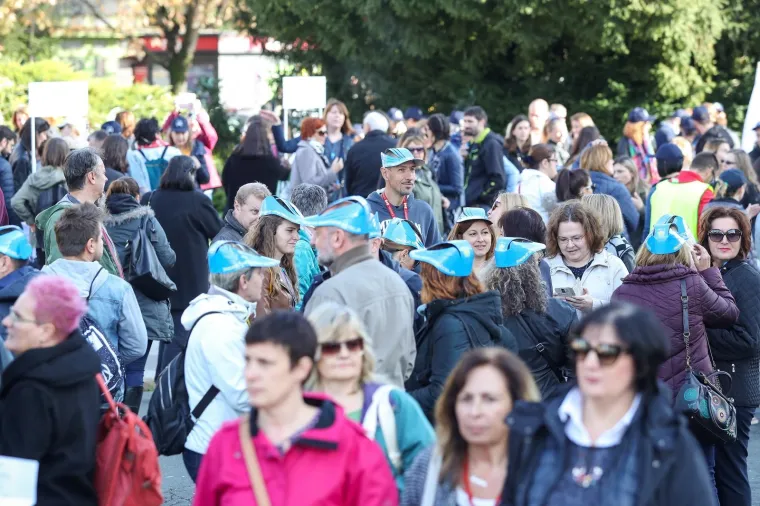 Prosvjetari pred Vladom: 'Mi bismo radije bili u razredima s na&scaron;im učenicima'