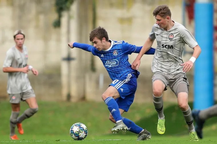 Odlična uvertira za veliku utakmicu: Dinamovi juniori pobijedili &Scaron;ahtar i ostali na prvom mjestu