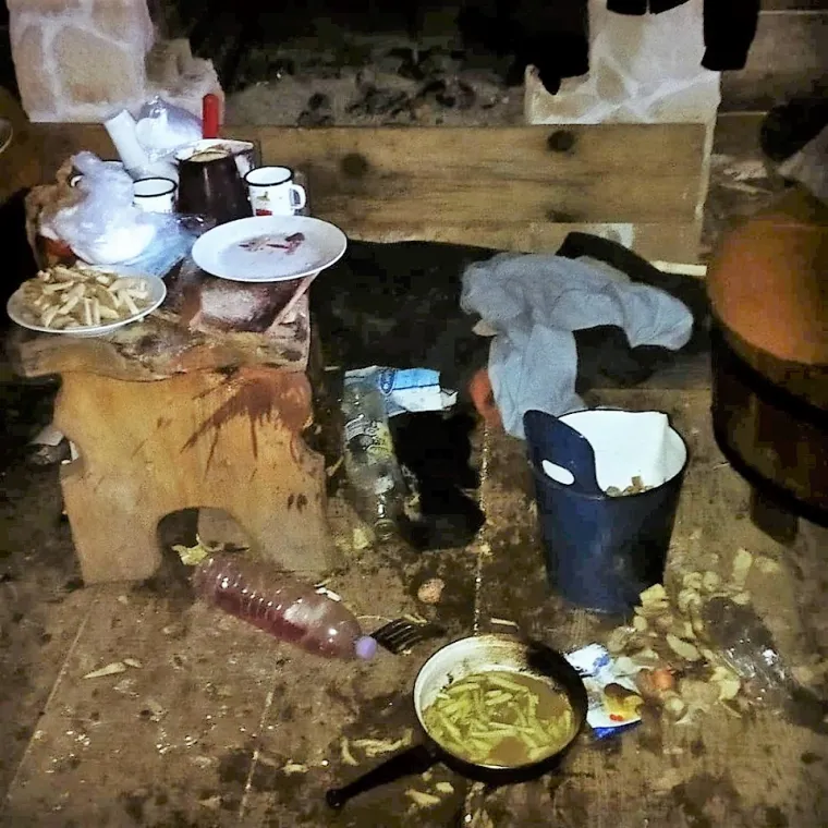 Slike užasa! Migranti provalili u kuću u Fužinama, policija ih uhvatila: Napravili su veliku &scaron;tetu