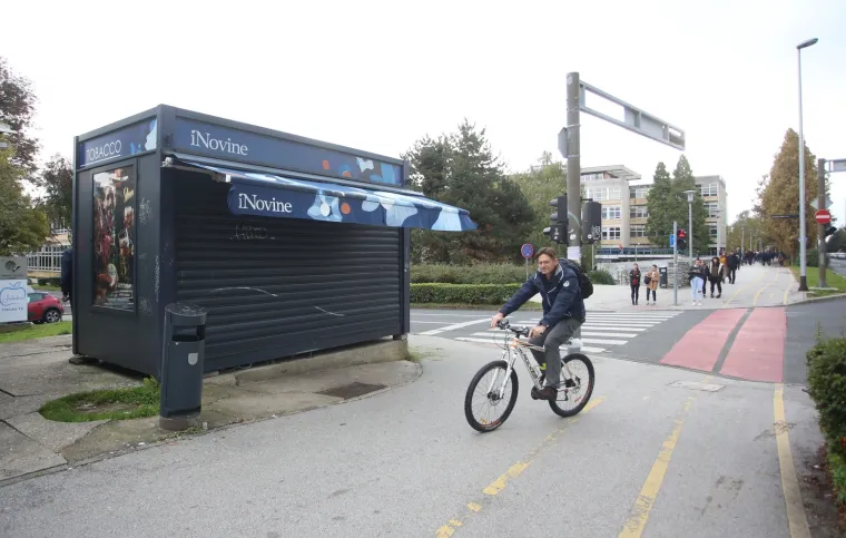 Mjesto drame u centru Zagreba: Premlatio prodavača i opljačkao kiosk. Uhvatio ga policajac