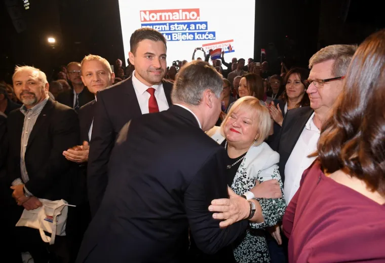 Ovo su ljudi kojima je Milanović favorit: Pogledajte tko je sve do&scaron;ao podržati biv&scaron;eg premijera i &scaron;efa SDP-a