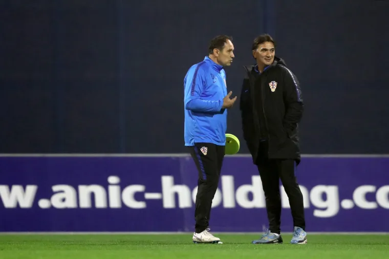 11.11.2019., Zagreb - Trening hrvatske nogometne reprezentacije na stadionu Hitrec-Kacijanu uoci posljednje utakmice u kvalifikacijama za Europsko prvenstvo protiv Slovacke. Drazen Ladic, Zlatko Dalic Photo: Slavko Midzor/PIXSELL
