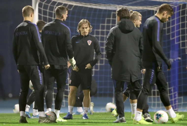 11.11.2019., Zagreb - Trening hrvatske nogometne reprezentacije na stadionu Maksimir uoci posljednje utakmice u kvalifikacijama za Europsko prvenstvo protiv Slovacke. Luka MOdric Photo: Slavko Midzor/PIXSELL