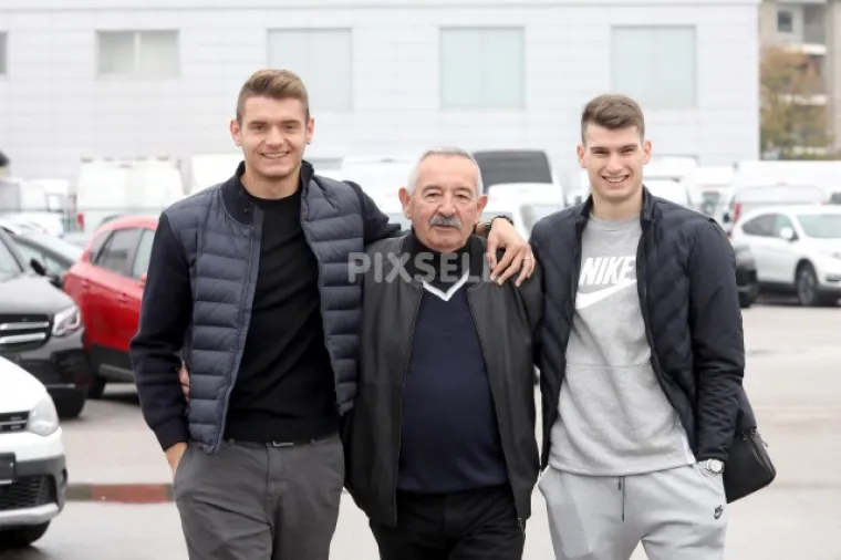 Livaković i Čondrić bivšeg trenera oduševili poklonom: 'Šokirao sam se, nisam mogao ni voziti'