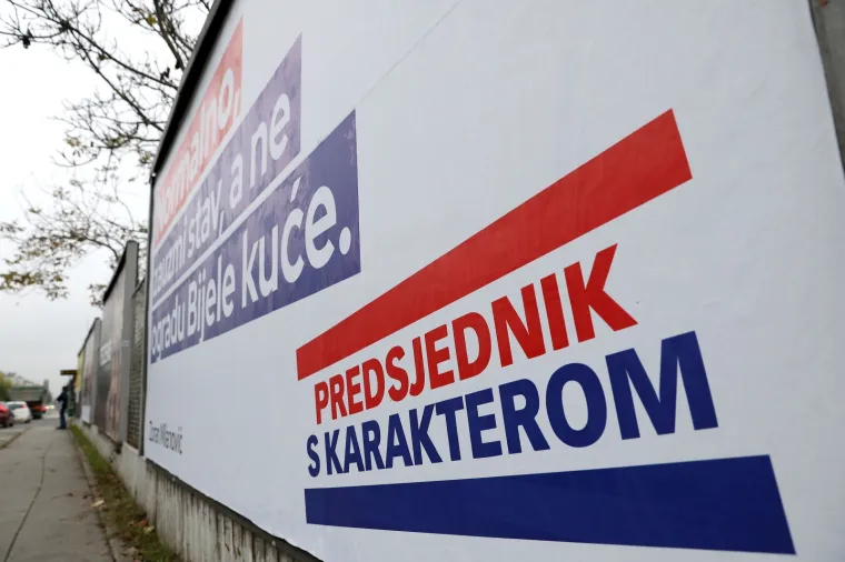 MILANOVIĆ SE SPRDA S PREDSJEDNICOM NA SVOJIM PLAKATIMA: 'Normalno, zauzmi stav, a ne ogradu Bijele kuće'