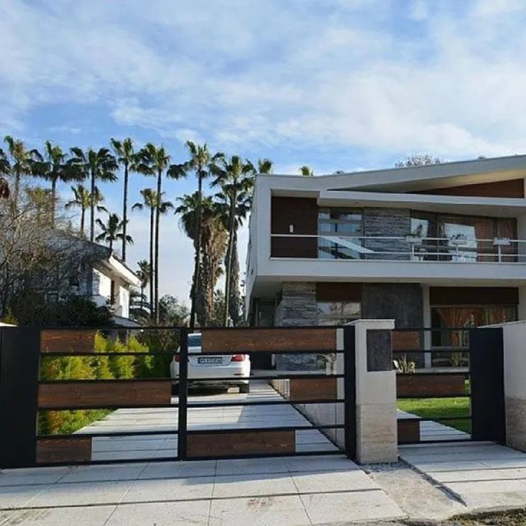 Mislite da Islamska Republika nema zlatnu mladež? Itekako, i hvale se na sva zvona...