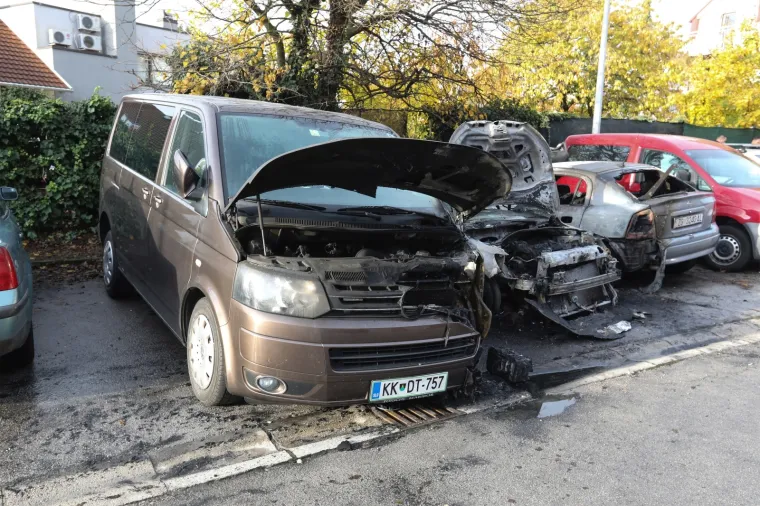 &Scaron;to se događa u Zagrebu? Noćas planulo čak devet vozila, &scaron;teta je golema
