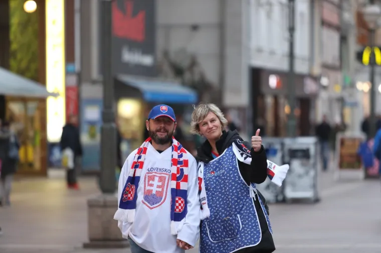 RIJEKA GORI UOČI KLJUČNE UTAKMICE: Hrvatski i slovački navijači odu&scaron;evili, pogledajte prizore iz centra grada