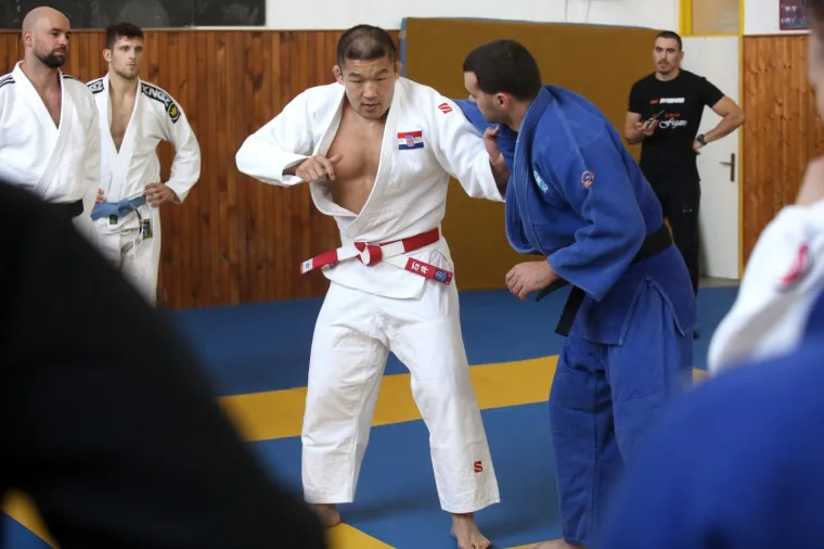 Olimpijski pobjednik i Cro Copov prijatelj održao humanitarni borilački seminar u Splitu