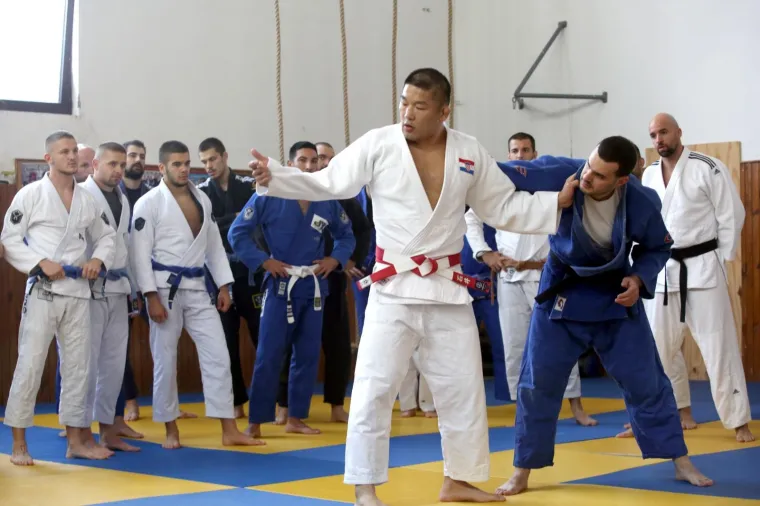 Olimpijski pobjednik i Cro Copov prijatelj održao humanitarni borilački seminar u Splitu