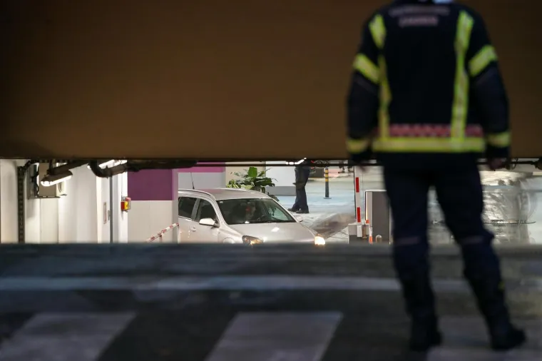U podzemnoj garaži trgovačkog centra zapalio se automobil: 'Skoro sam pala u nesvijest'