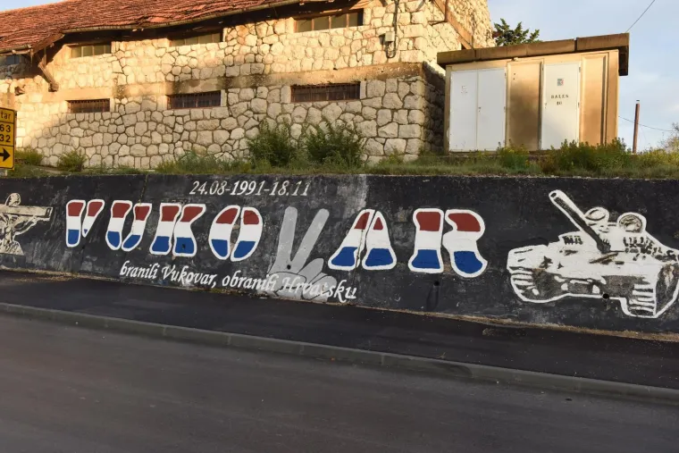 Murali diljem Hrvatske odolijevaju svim vremenima i stoje kao trajni podsjetnik na žrtvu Vukovara