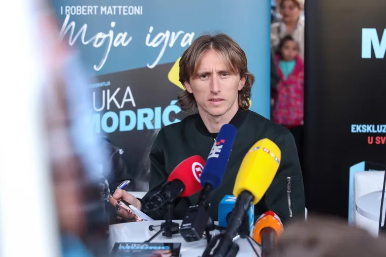 Luka Modrić na Interliberu otkrio najdraže knjige iz djetinjstva i djeci dao važan savjet