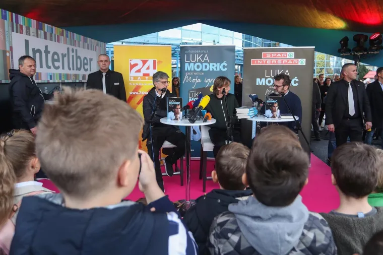 Luka Modrić na Interliberu otkrio najdraže knjige iz djetinjstva i djeci dao važan savjet