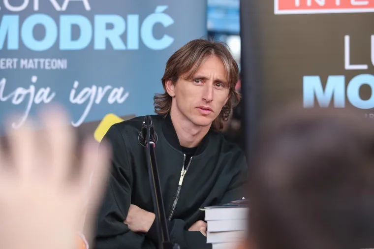 Luka Modrić na Interliberu otkrio najdraže knjige iz djetinjstva i djeci dao važan savjet