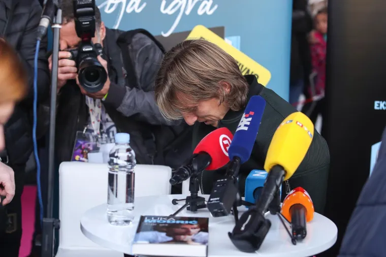 Luka Modrić na Interliberu otkrio najdraže knjige iz djetinjstva i djeci dao važan savjet