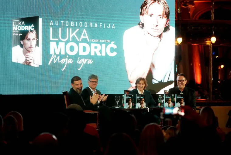 SAMO MODRIĆ MOŽE OKUPITI TAKVO DRU&Scaron;TVO: Boban, Marcelo, Bilić... Evo tko se sve pojavio na predstavljanju njegove knjige