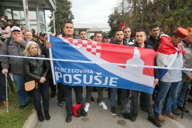 Kolona sjećanja u Vukovaru: Tužan dan kada se sjećamo pada grada