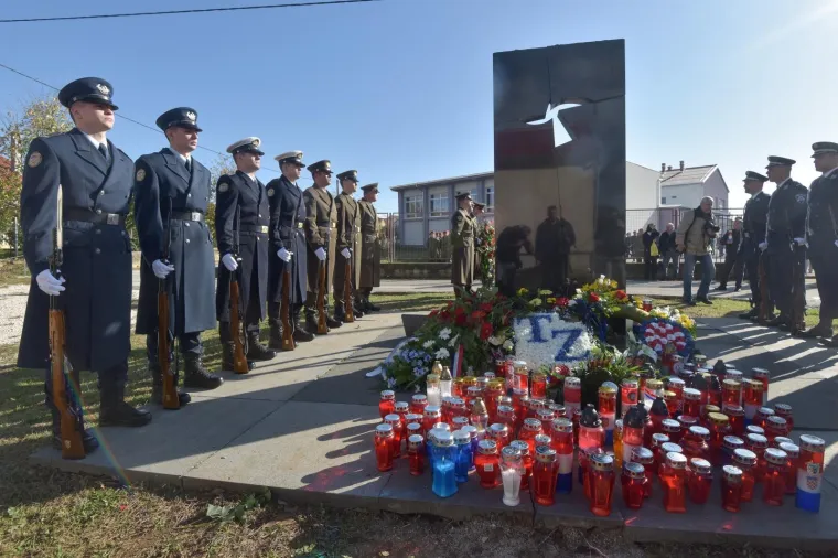 Tužna obljetnica u &Scaron;kabrnji: U krvavom pohodu život je izgubilo 86 civila i branitelja