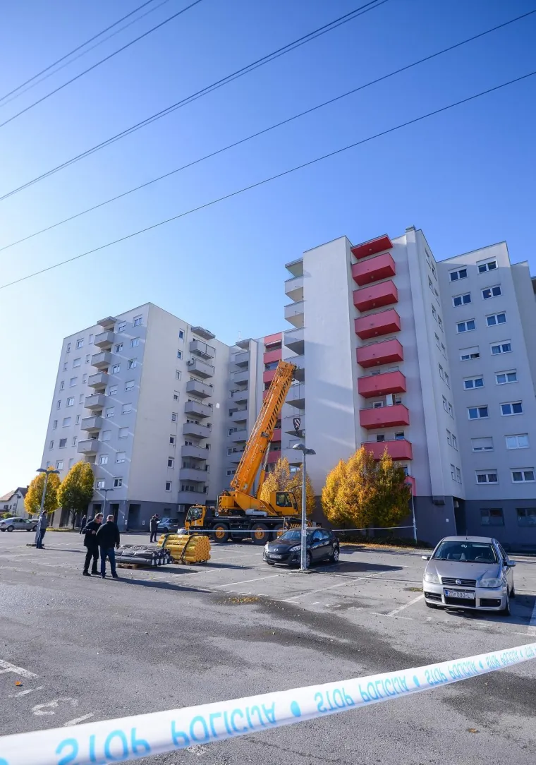 EKSPLOZIJA U ZAGREBU: Kran zapeo za dalekovod