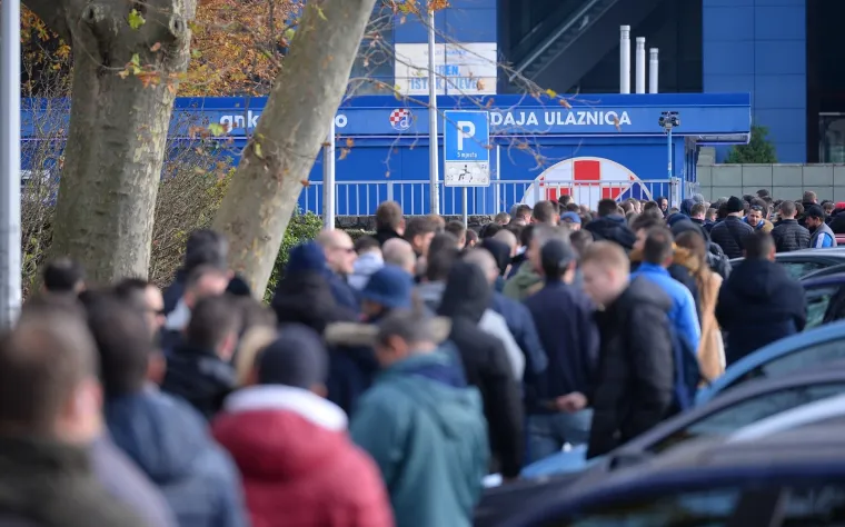 Gužva kod maksimirskog stadiona: Rasprodano svih 3000 ulaznica za utakmicu u Milanu!