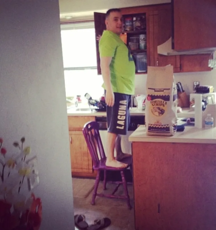 I, &Scaron;TO KAŽETE, KOME JE GORE?: Visoki i niski dijele urnebesne fotografije kako izgleda njihova svakodnevica