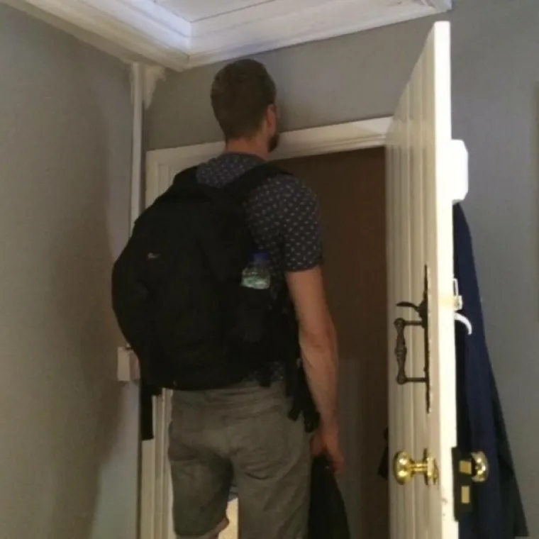 I, &Scaron;TO KAŽETE, KOME JE GORE?: Visoki i niski dijele urnebesne fotografije kako izgleda njihova svakodnevica