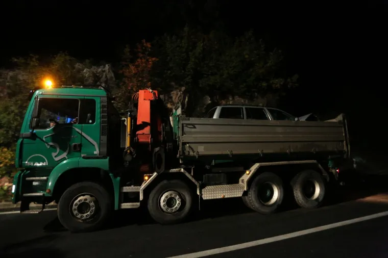 PROMETNA NESREĆA NA ULAZU U NOVI VINODOLSKI: Ozlijeđene osobe prevezene su u KBC Rijeka